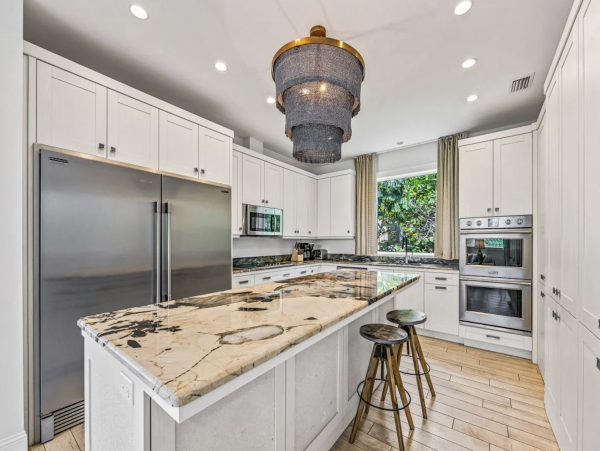 Anna Maria Island Beachfront Vacation Rental - Nine Bedroom Luxury Gulf Coast Home